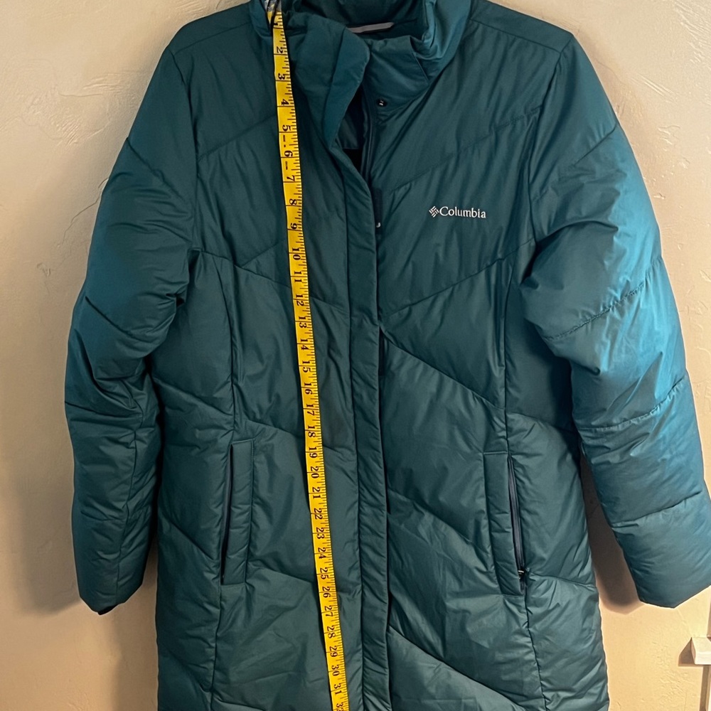 Columbia green down jacket